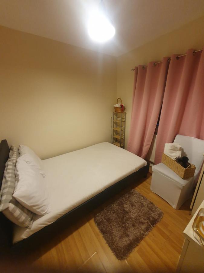 Double Size And Single Room In Barking 巴尔金 客房 照片